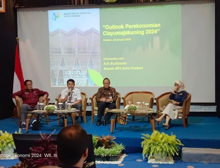 Collaborative Talkshow on Ciayumajakuning Economic Outlook 2024